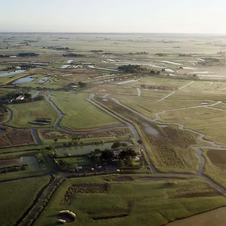 营地 Mh300 Le Clarys 5 Etoiles 圣让-德蒙