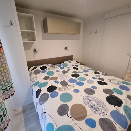 مكان تخييم Mh300 Le Clarys 5 Etoiles سان جان دي مونت